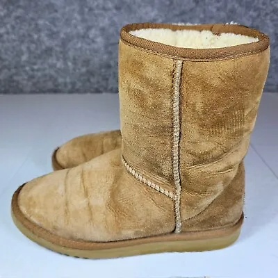 UGG AUSTRALIA Classic Short Boots W 7 Women's Shoes Shearling Leather 5825 Brown • $34