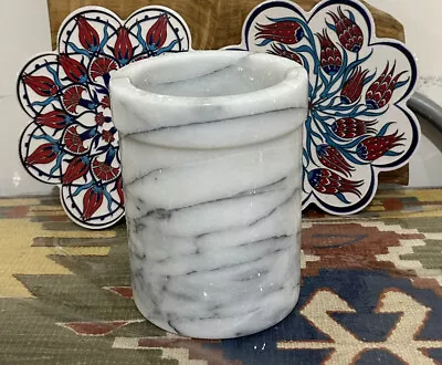 White/Gray Marble 15 Cm • £20