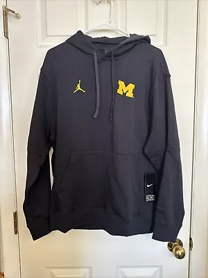 Michigan Wolverines Football Player Men's XL Jordan College Long-Sleeve Hoodie • $70