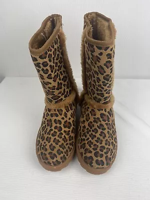 Mudd Woman’s NWT Brown Animal Print Fleece Fur Lined Boots Size 9 • $26.99