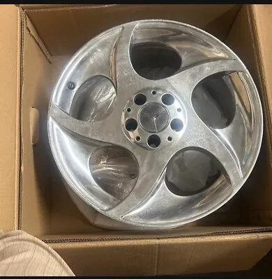 Mercedes Sl500 18 Wheel Front Rim 18x8.5 • $220