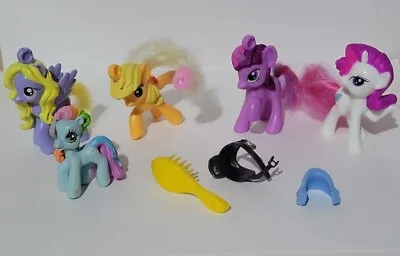 ~Hasbro~ My Little Pony Ponyville Lot. • $8