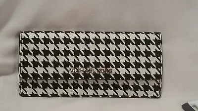 Michael Kors Houndstooth Black And White Wallet • $59.99