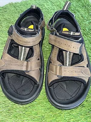 FootJoy FJ Mens Sz 9 M Brown Leather Soft Spike Strap Golf Sandals #45607 • $14.89