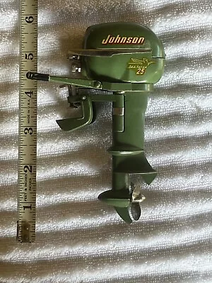 Not Working JOHNSON SEAHORSE 25 HP - TOY OUTBOARD MOTOR Parts Or Repair • $96