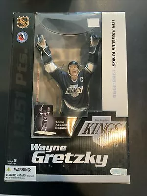 2004 McFarlane NHL Legends Wayne Gretzky 12In Figurine #99 Los Angeles Kings NIB • $29.99