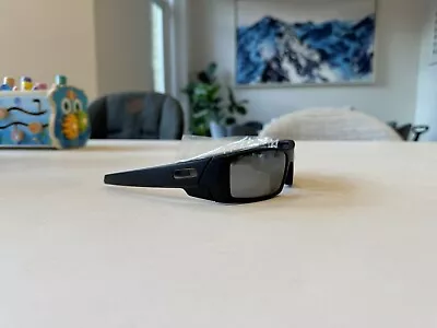 Mens Oakley Matte Black Gascan Sunglasses Polarized • £36