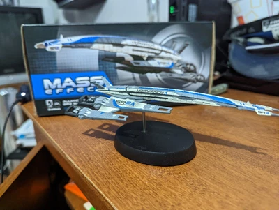 $100 • Buy Mass Effect Normandy SR-2 Replica Dark Horse