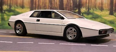 1:18 AutoArt Lotus Esprit Type 79 Diecast White 'James Bond' **READ** • $224