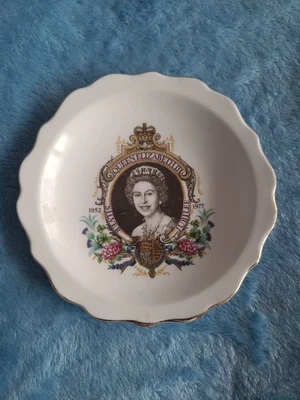 £0.99 • Buy Regency Bone China Queen Elizabeth Silver Jubilee Small Dish