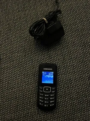 Samsung GT E1080i Small Mobile Phone O2 Giffgaff Fully Working Black Grey • £9.99