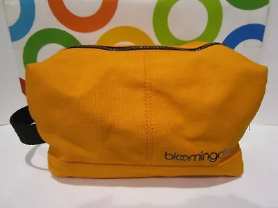 Bloomingdales ~ Medium Sized Toiletry Bag • $12