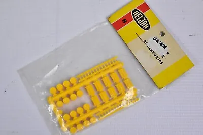 Bnib Vintage Heljan  N Gauge 502 Accessories Barrels Ladders Boxes • £7.50