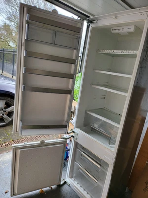 £14.80 • Buy Integrated Siemens Fridge Freezer