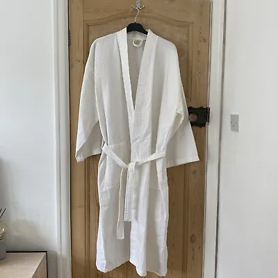 Mens White Waffle Cotton Dressing Gown / Bath Robe / Kimono XL Never Worn • £20