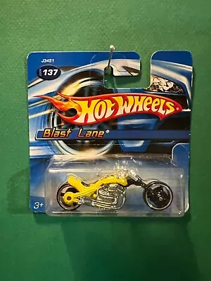 Hot Wheels 2006 Blast Lane Motorcycle Yellow 1/64 Diecast MOC BX44 • $5.50