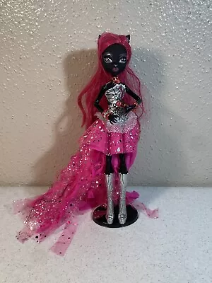 Monster High Catty Noir 13 Wishes Doll Boots Microphone In Good Condition • $59.99
