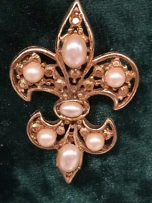 M.JENT Vintage Gold Tone Fleur-de-lis Simulated Pearls Brooch • $13.99