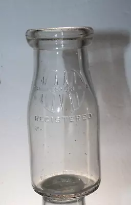 Charleston W Va Milk Bottle Kmd 1/2 Pint • $19.99