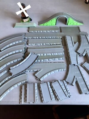 £15.99 • Buy ERTL Thomas The Tank Engine Train Set Tracks, Windmill And Bridge