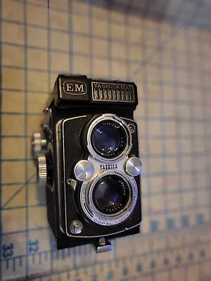 Vtg Yashica MAT EM TLR Camera • $125