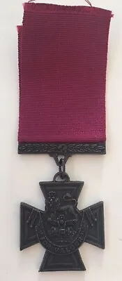 Medal Insignia British - Victoria Cross - Quality Replica Medal • $31.10