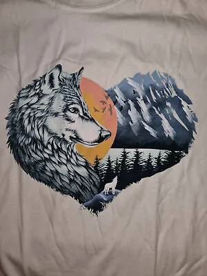 BRAND NEW QWERTEE I LOVE WOLVES T-SHIRT Size XL HEART WOLF • £15