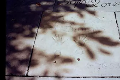 35mm Colour Slide- Marilyn Monroe Grauman's Chinese Theatre  Hand And Shoe Print • $3.21