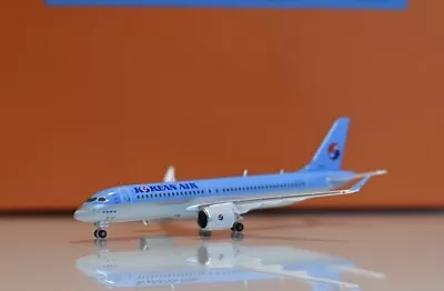 1:400 JC Wings Korean Air A220-300 HL8313 EW4CS3002      • $49.95