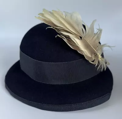 Vintage Women's Navy Felt Hat With Feathers In A Miller & Rhoads Box • $69