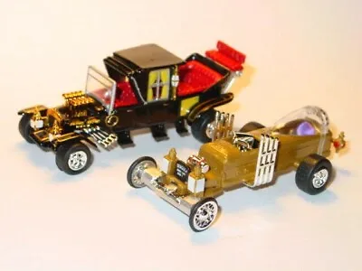 MUNSTERS KOACH & DRAGULA CAR SET COLLECTIBLE TV FAMILY & COFFIN CARS -Gold/Black • $19.95