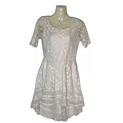 Beautiful My Michelle Dress Size Medium White Lace Pattern • $14