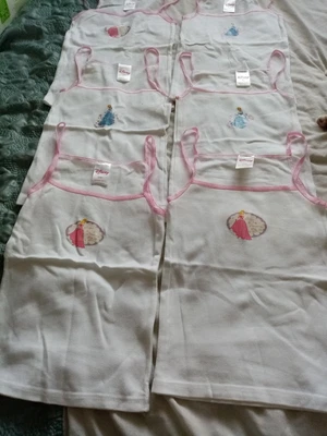 £0.01 • Buy Girls Vests