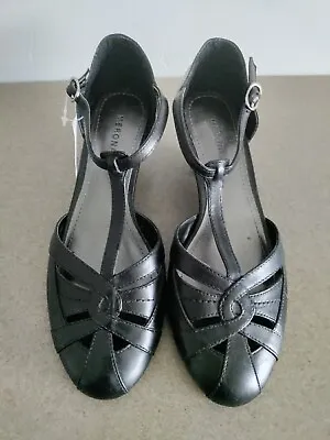 Merona Adah Wedge Sandals Shoes Black Leather Upper 2” Heel US Sz 6.5 Close Toe • $16.80