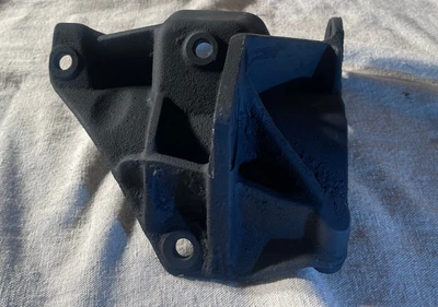 $60 • Buy AC COMPRESSOR MOUNT BRACKET 8.1L 01-06 Silverado Tahoe Suburban Sierra 12570220