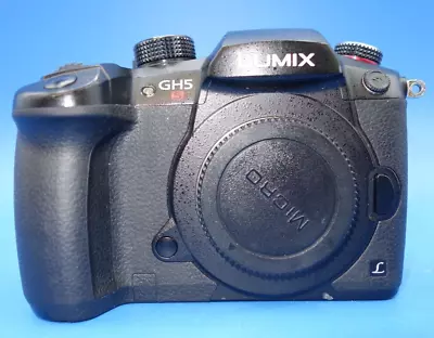 Panasonic Lumix DC-GH5S 4K UHD 10.28MP (Body Only) - For Spares Or Repair • £120