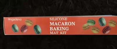 Angadona Macaron Baking Kit ~ 2x Silicone Mats ~2x Piping Bags ~ 6x Tips + Ties • $9.99