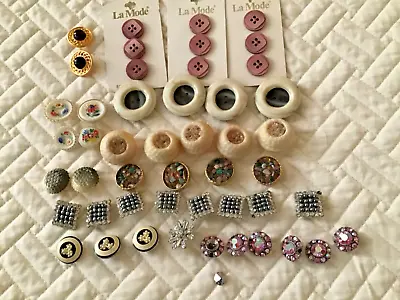 Estate Lot Of Vintage Buttons 40’s To 60’s - Lots Of Picture From A Fabric Store • $16