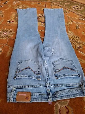 Bubblegum Jeans Women's 5/6 Distressed Destroyed Blue Jeans 5 Pocket Flare Leg • $12.99