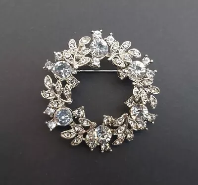 Silver Wreath Design Brooch. Diamante Detail Brooch.  Womens Mens Brooch • £6.95