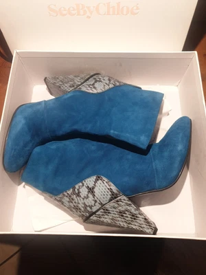 £89 • Buy See By Chloe Blue Suede And Leather Boots Size 38 
