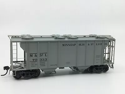 HO Kadee Minneapolis & St Louis PS-2 2003 Cu Ft 2-Bay Covered Hopper M&STL 70333 • $25