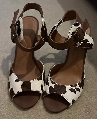 Nine West Animal Print Fur & Tan Leather Wedges With Ankle Strap In Size 4 (6W) • £22.50