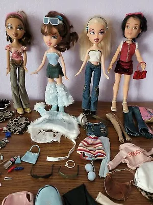 Bratz Vintage 4 Dolls With Snowboard  Clothesshoes Boots Bags & Accessories • $135