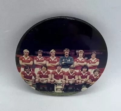 Manchester United Squad Fa Cup Winners 1977 Football Badge Box 9 • £39.99