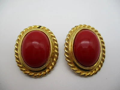 $19.99 • Buy Vintage Ben Amun Gold Plated Oval Red Cabochon Clip On Earrings