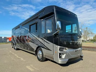 2019 Newmar Dutch Star 4369 Class A Coach Diesel Motorhome  Bath & Half • $235500