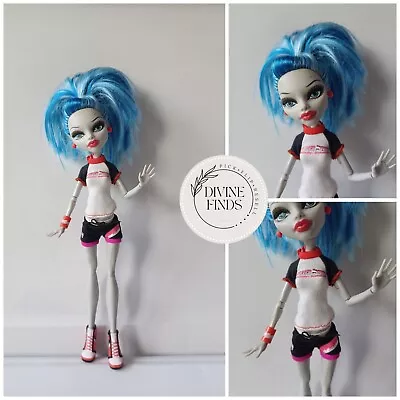 Monster High Classroom Physical Deaducation Ghoulia Yelps Doll Mattel READ • $24.99