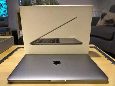 £599 • Buy MacBook Pro 13  1.4GHz I5 16Gb 512Gb SSD (MINT)
