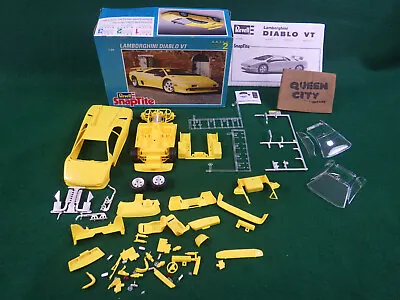 Revell Snap Tite 1/24 Scale Lamborghini Diablo VT Roadster REV851966 Model Kit • $19